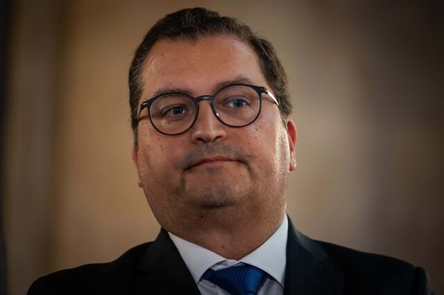 Programa da AD vai insistir em novo corte de taxas de IRS e descida de IRC para 15%