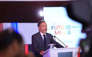 Governo apresenta apoios aos média
