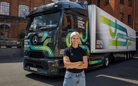 Mercedes-Benz Trucks avança na descarbonização do transporte pesado de mercadorias