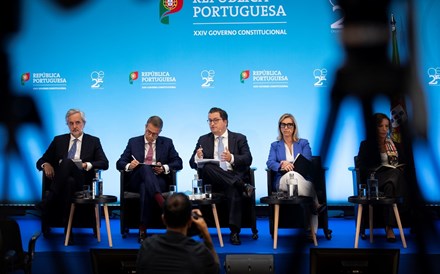 Governo admite a Bruxelas margem quase esgotada em 2026