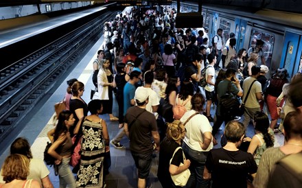 Portugueses vivem stressados com dinheiro e pensam tarde na reforma