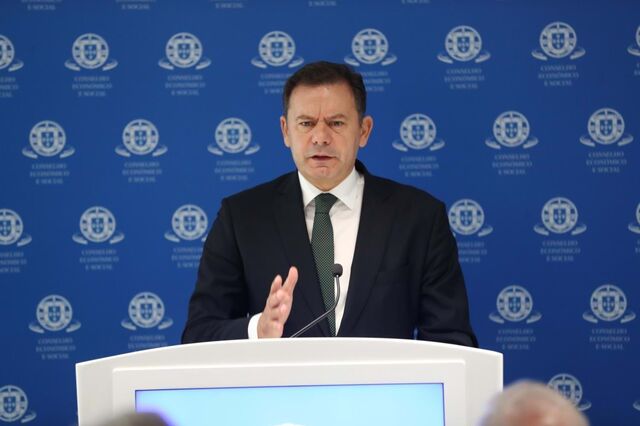 Montenegro: Negociações do OE devem avançar 'com espírito de cedência'