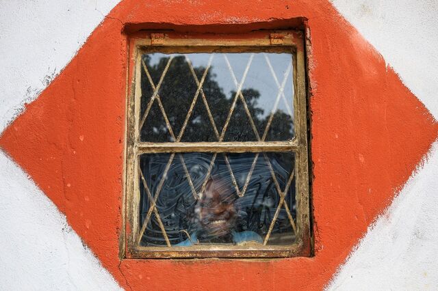 Os quatro nós górdios que estrangulam África