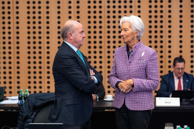 É o euro uma alternativa ao dólar como reserva cambial do mundo?