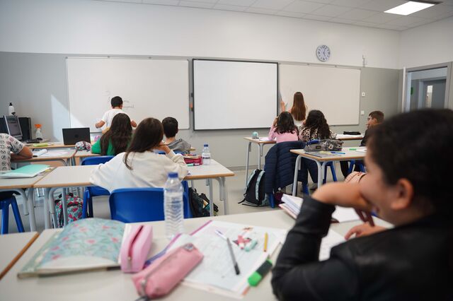 Falta de professores ameaça ensino de quase todas as disciplinas em 2031