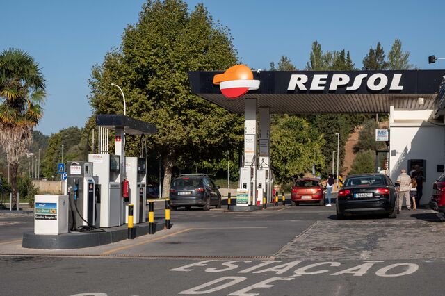 Lucros da Repsol caíram 45% no ano passado para 1.756 milhões de euros