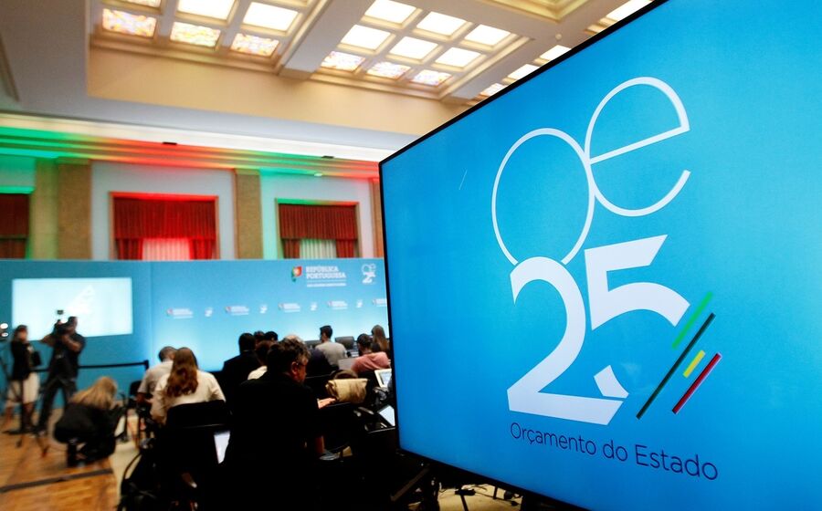 O Orçamento do Estado para este ano já deveria estar isento de 'cavaleiros', mas eles existiram.