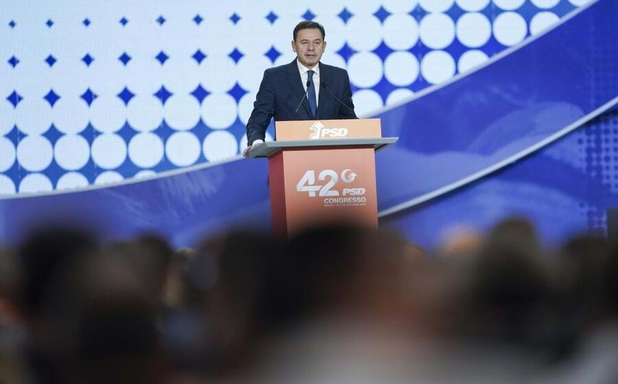 Luís Montenegro no 42.º Congresso do PSD em Braga em outubro de 2024