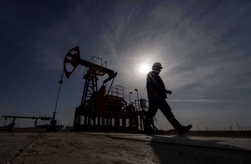 Petróleo reduz ganhos após disparar mais de 4% com tensões no Médio Oriente a escalarem