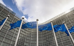 Ajustamento da UE corta três décimas ao crescimento do PIB