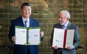 Lula e Xi Jinping assinam 37 acordos comerciais e destacam parceria estratégica