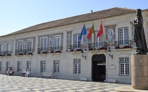 Cascais volta a baixar IMI para valores mínimos