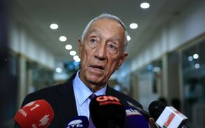 Marcelo diz que 'é urgente investir na prevenção dos fogos'.