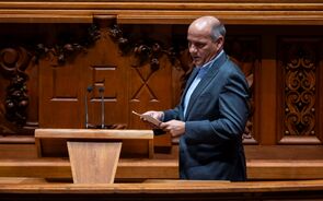 PCP acusa PS de ser cúmplice do Governo e ajudar Chega e Iniciativa Liberal
