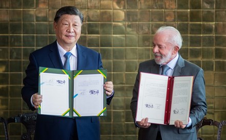 Lula e Xi Jinping assinam 37 acordos comerciais e destacam parceria estratégica