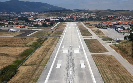 Já há três candidatos à concessão do aeródromo de Cascais