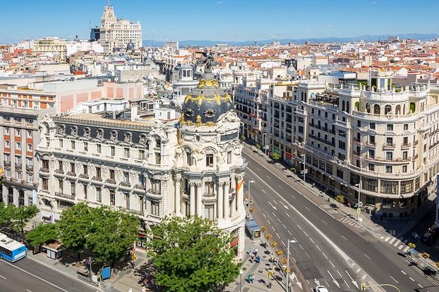 Garantias, apoios fiscais, casas modulares. As propostas para a crise da habitação em Espanha 