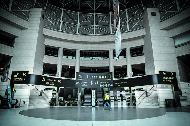 Aeroportos portugueses recebem 6,9 milhões de passageiros em maio