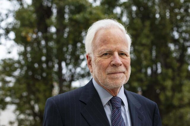 Barry Eichengreen: Dólar vai perder terreno, mas “ainda estamos à espera”