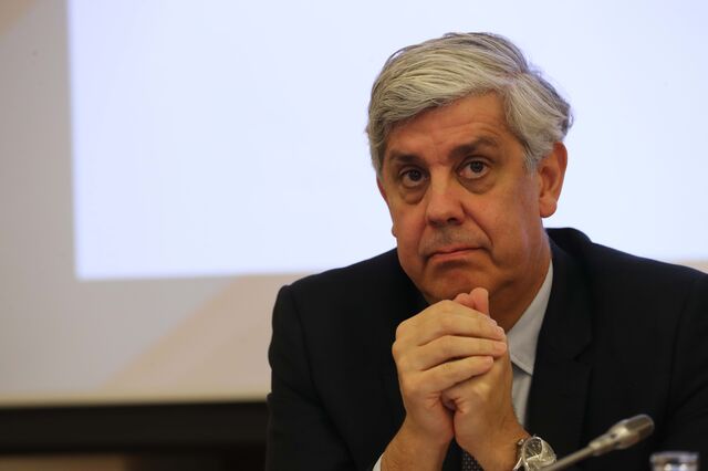 Centeno alerta para “efeito sistémico” se a Caixa comprar o Novo Banco