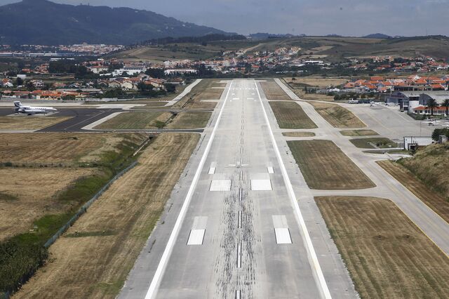 Já há três candidatos à concessão do aeródromo de Cascais