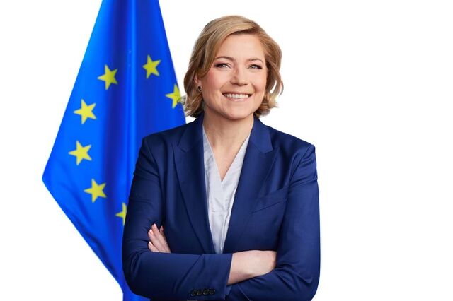 Bruxelas diz que a sua tarefa é garantir um ambiente digital seguro na Europa