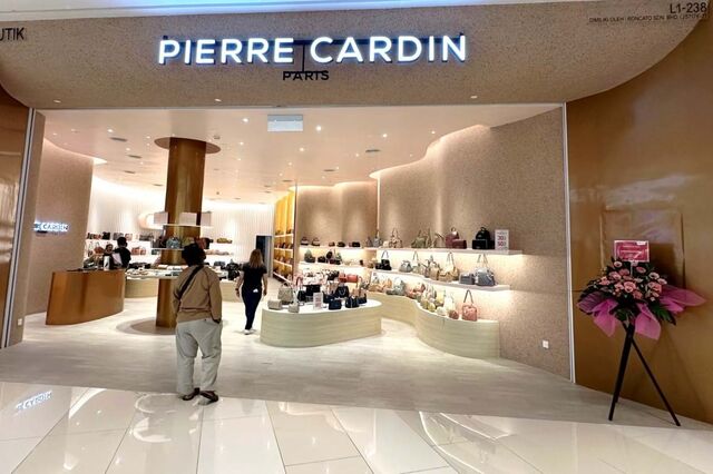 Bruxelas aplica coima de 5,7 milhões à Pierre Cardin e à Ahlers por violarem regras da concorrência