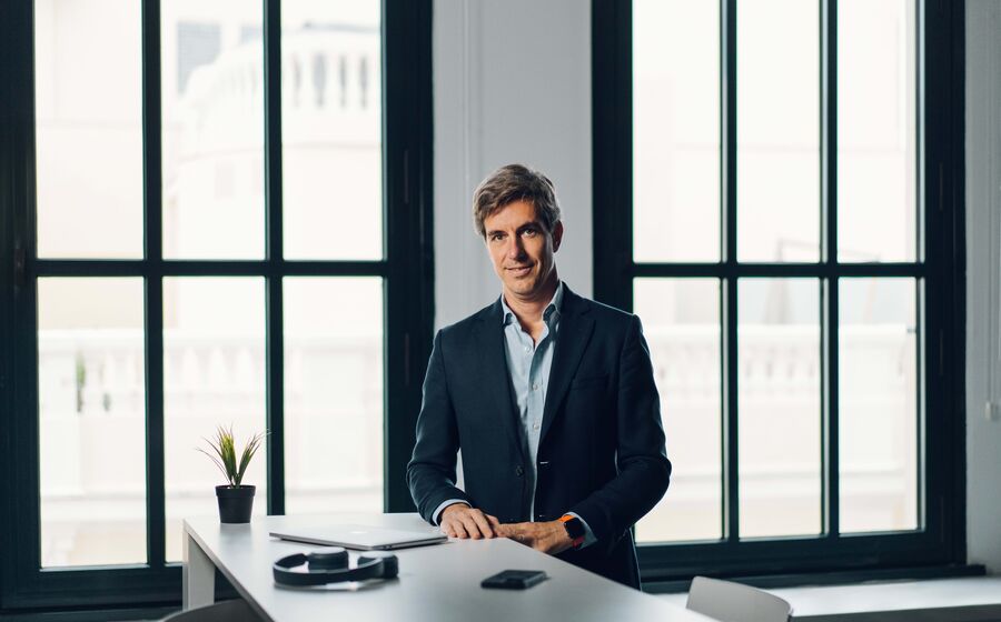 Eduardo Calderón, Enerfip