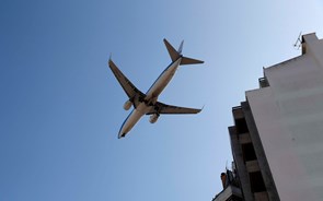 Moradores na zona do aeroporto de Lisboa vão ter apoios para reduzirem ruído dos aviões