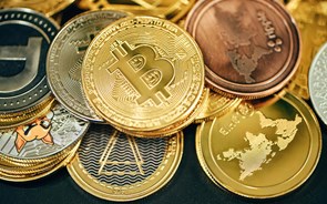 Japão e EUA acusam norte-coreanos de roubar 300 milhões de euros em criptomoedas