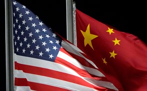 China impõe sanções a sete empresas norte-americanas por venda de armas a Taiwan