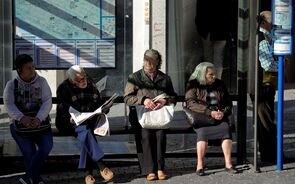 Associações recebem queixas de pessoas que estão a sofrer cortes em apoios sociais