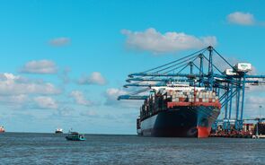porto maritimo mercadorias exportações importações balança comercio