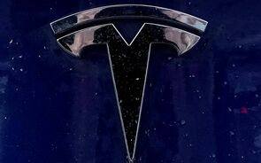 Nem o Model Y trava a queda da Tesla na Europa