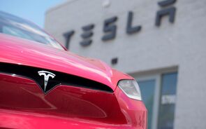 Tesla pediu licença para fornecer eletricidade no Reino Unido