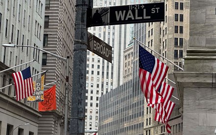 Wall Street avança em dia mais curto com tecnológicas a impulsionar