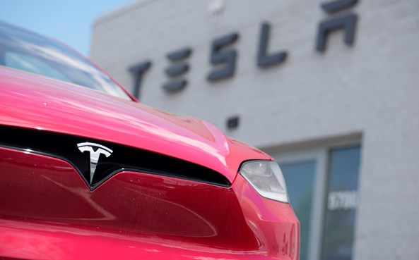 Já há contas de seis magníficas. Só Tesla desiludiu