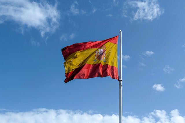Inflação em Espanha subiu para 2,4% em novembro