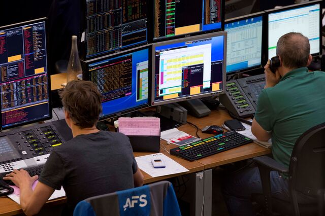 Stoxx 600 tem melhor sessão em quase um mês. Setor automóvel acelera