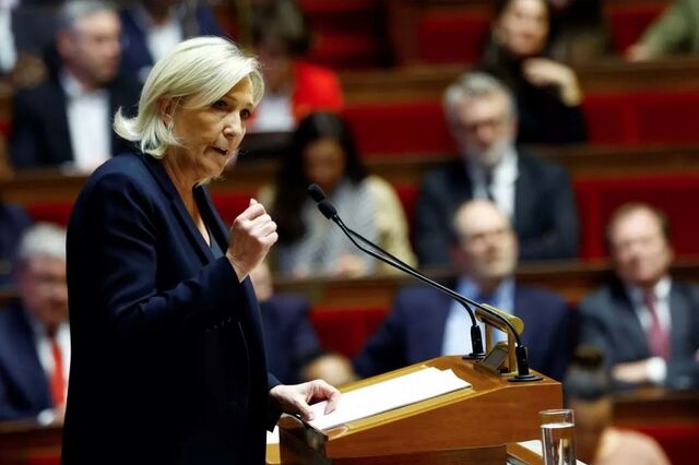 Governo de Barnier a horas de cair. Le Pen antevê fim de Executivo 'efémero'