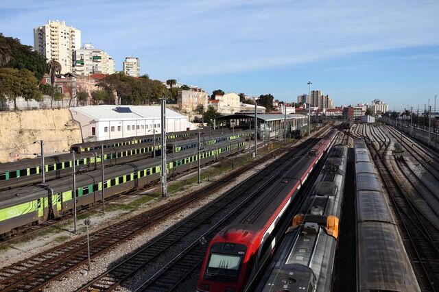 Dívida dos operadores ferroviários à IP duplica em seis meses