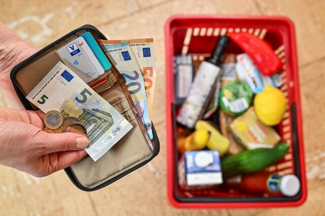 Novo ano traz abrandamento na subida de preços. Inflação desacelera para 2,5%