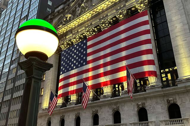 Wall Street fecha mista com tecnológicas no vermelho