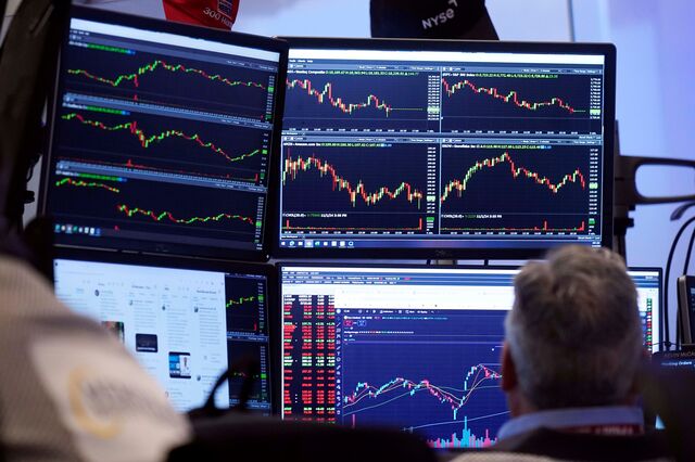 Tarifas deixam uma maçã podre entre as sete magníficas