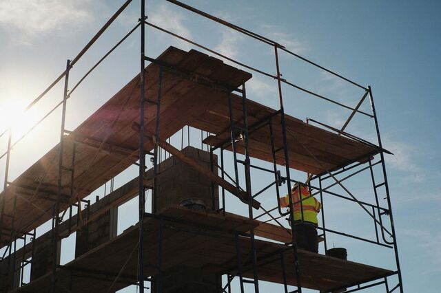 Produção na construção cresce em novembro na Zona Euro e na UE