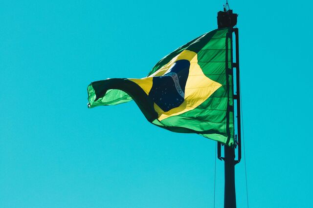 China quer reforçar laços com Brasil face às tarifas de Donald Trump