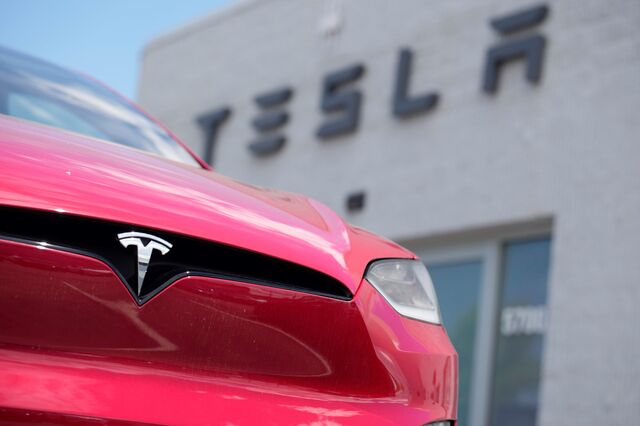 Tesla deixa de aceitar encomendas na China de dois modelos 'made in' EUA