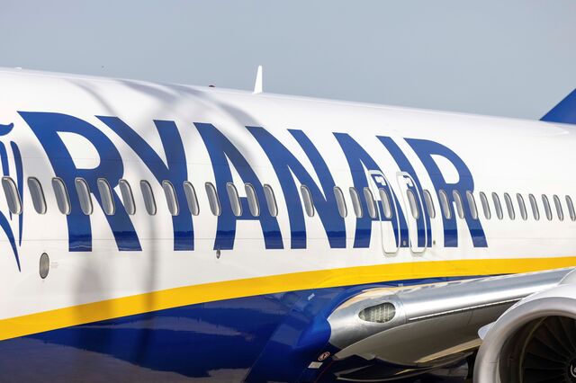 Ryanair denuncia atrasos de 90 minutos nos aeroportos portugueses e pede 'medidas imediatas'