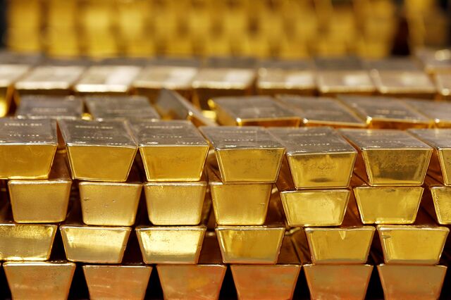 Ouro ultrapassa os 3.400 dólares pela primeira vez