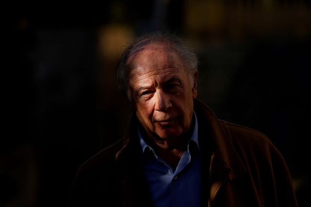 Ex-chefe do FMI Rodrigo Rato condenado a mais de quatro anos de prisão em Espanha